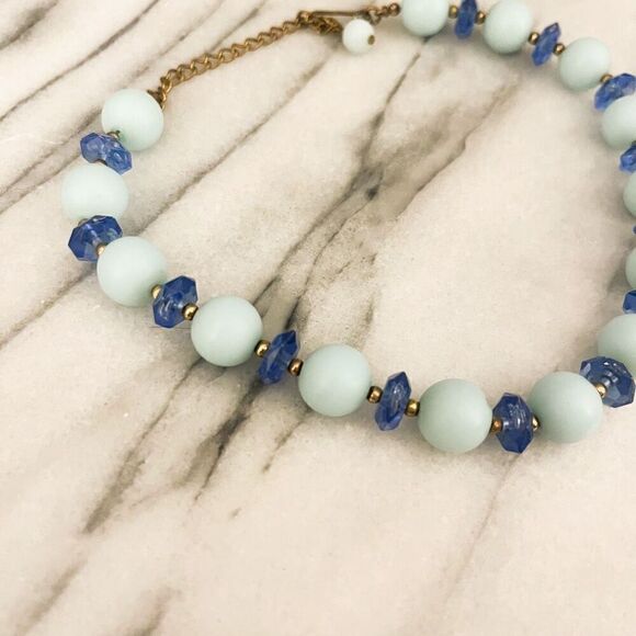 Vintage Acrylic Choker Necklace Blue Beaded Single Strand Collar MCM Colorful - Picture 3 of 6